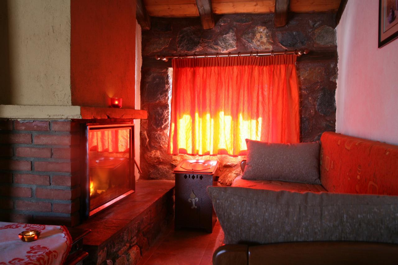 Eleni'S Guesthouse Палеос Агиос Атанасиос Екстериор снимка